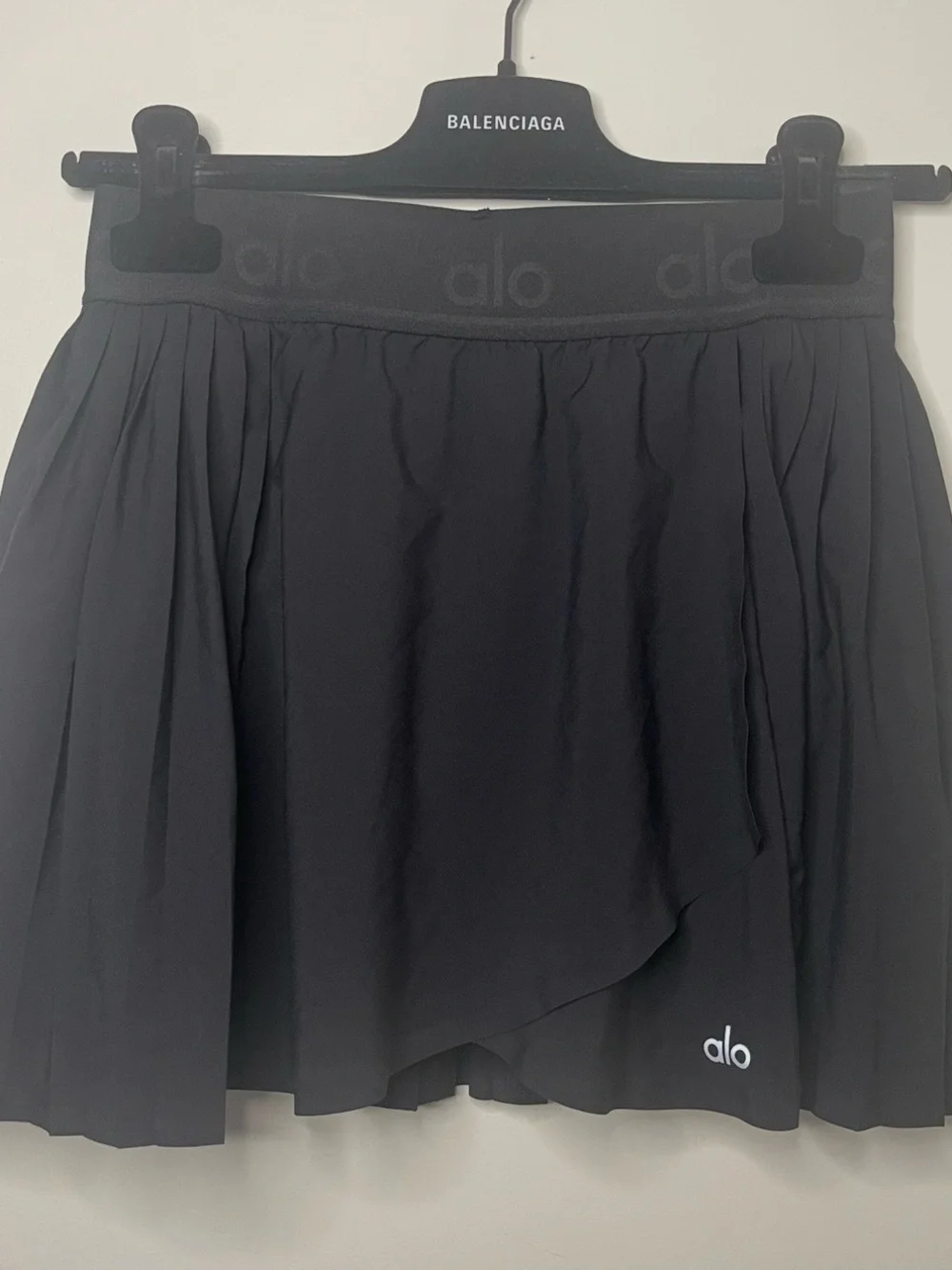 ALO Yoga Black Pleated Skater Skort